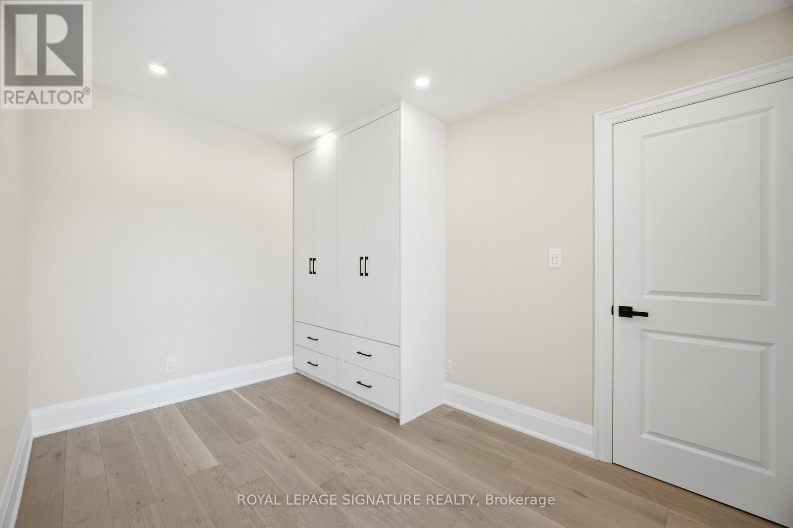 241 Maria Street, Toronto, Ontario  M6P 1W6 - Photo 16 - W12764272