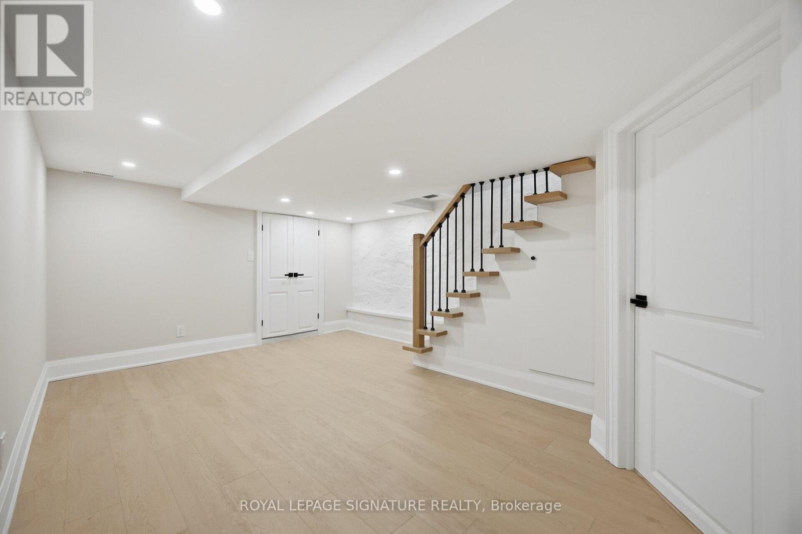 241 Maria Street, Toronto, Ontario  M6P 1W6 - Photo 22 - W12764272