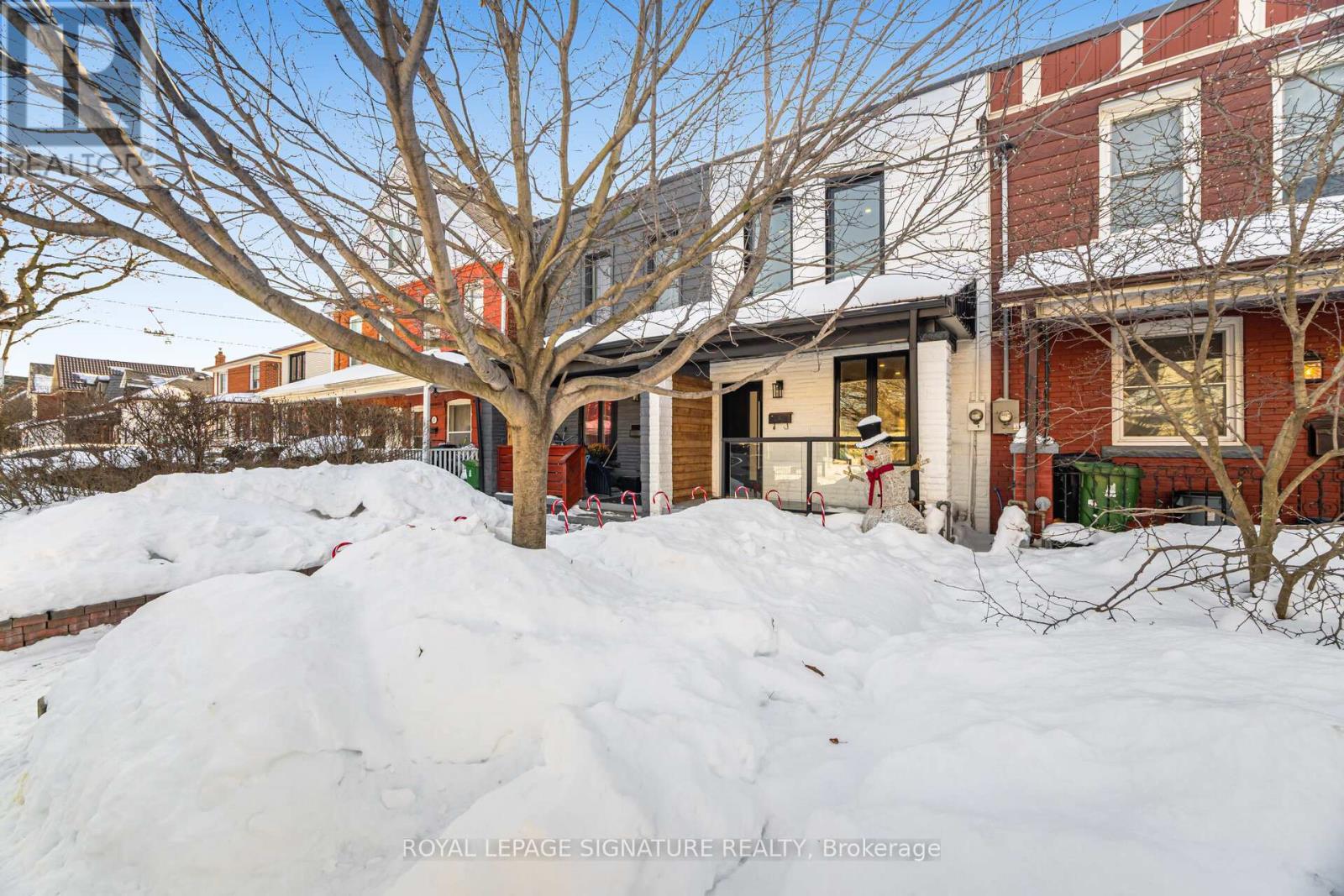 241 Maria Street, Toronto, Ontario  M6P 1W6 - Photo 26 - W12764272