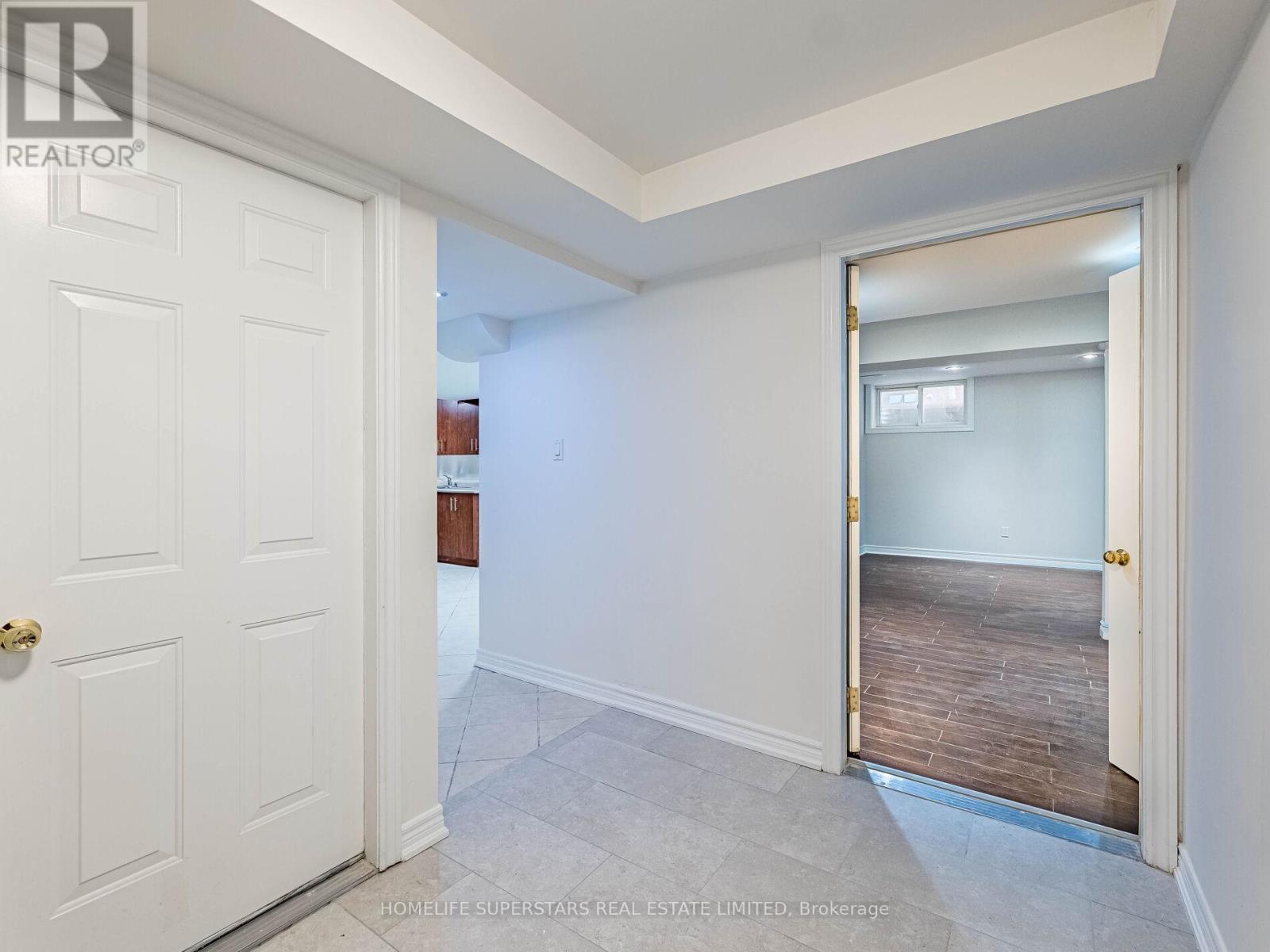 54 Hollybush Street, Brampton, Ontario  L6R 1A6 - Photo 37 - W12764278