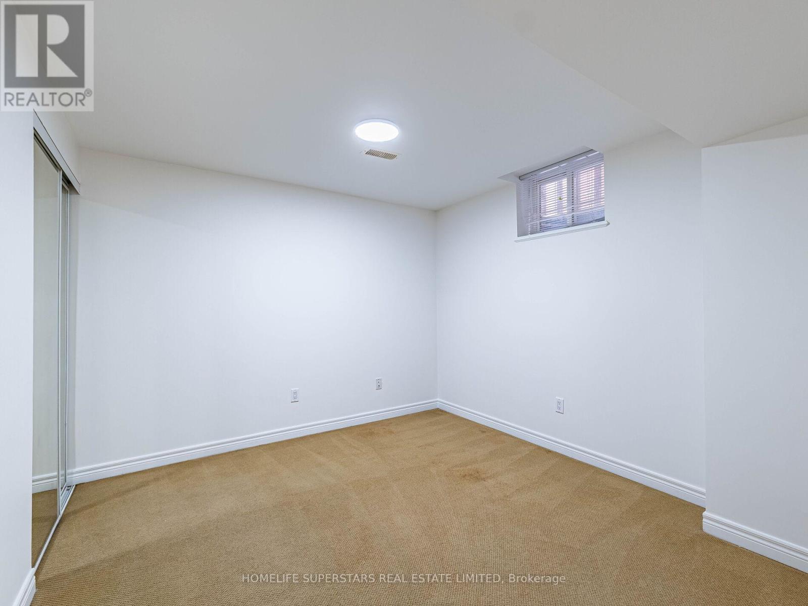 54 Hollybush Street, Brampton, Ontario  L6R 1A6 - Photo 41 - W12764278