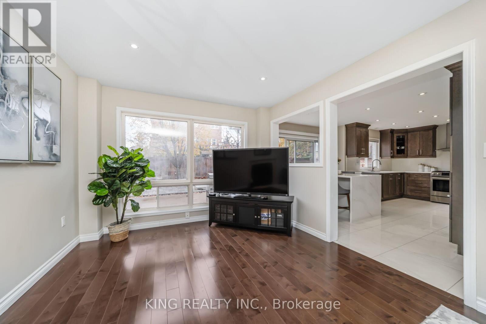 23 Himalaya Street, Brampton, Ontario  L6R 2L8 - Photo 13 - W12764284