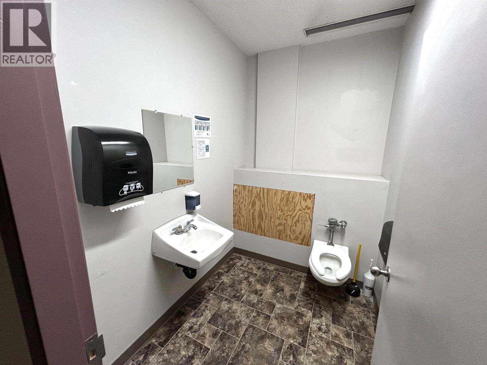 201 Victoria Street, Prince George, British Columbia  V2L 2J4 - Photo 21 - C8072694