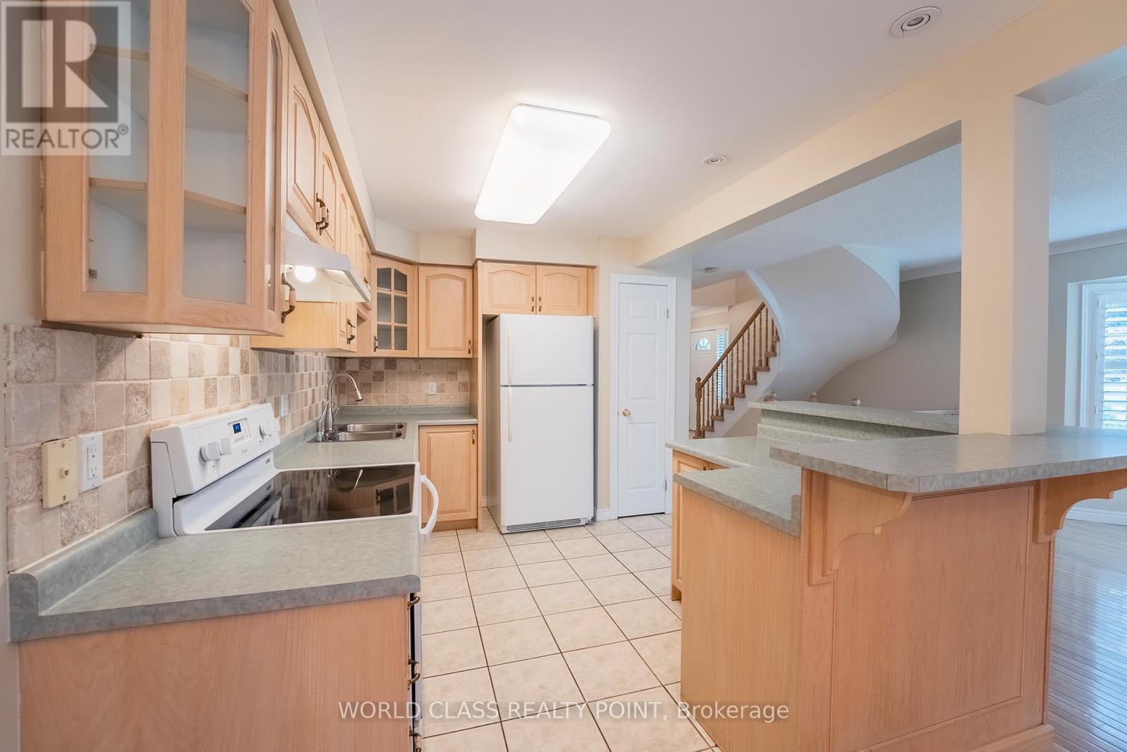 1 Magnolia Crescent, Grimsby, Ontario  L3M 5M9 - Photo 12 - X12764266