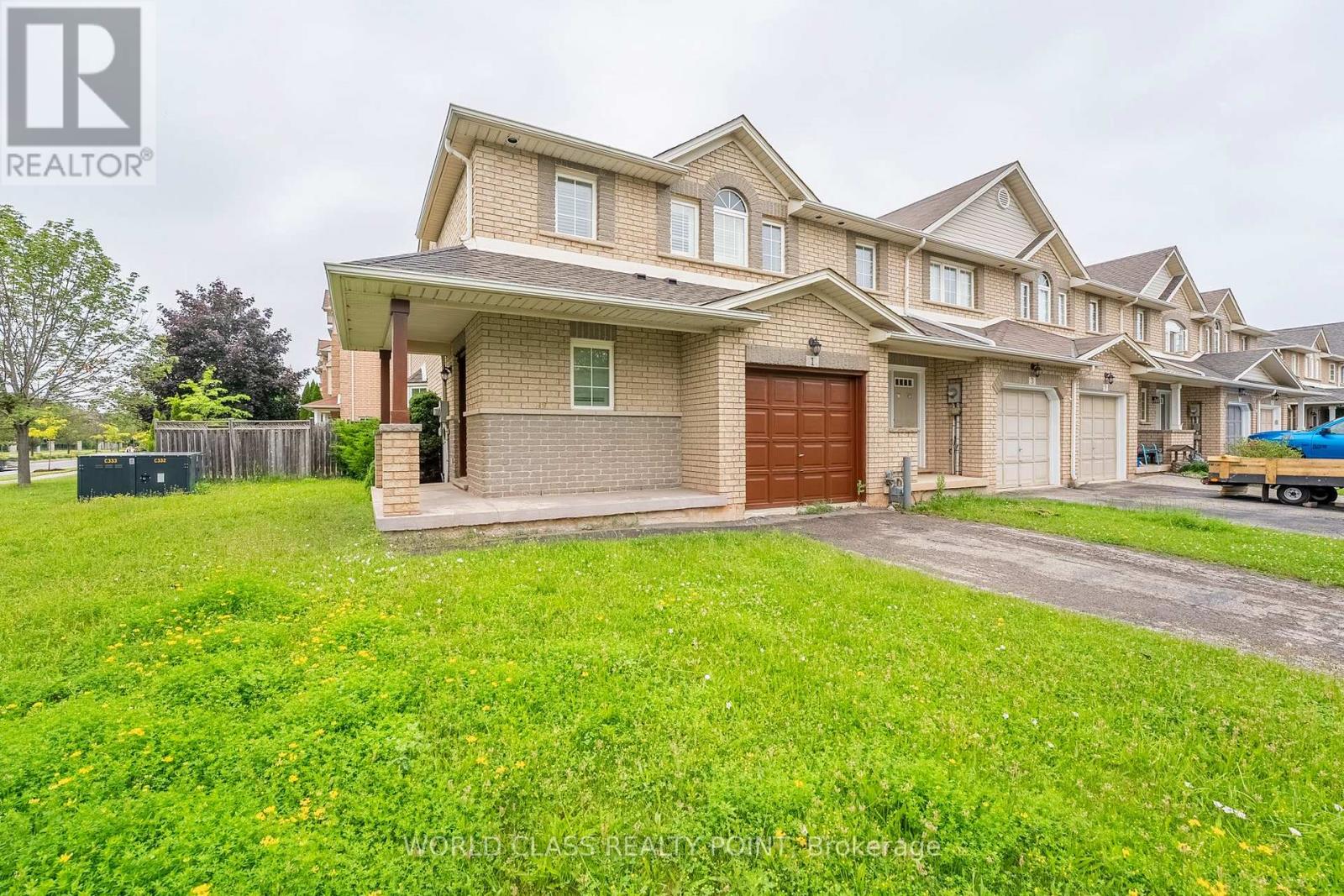 1 Magnolia Crescent, Grimsby, Ontario  L3M 5M9 - Photo 2 - X12764266