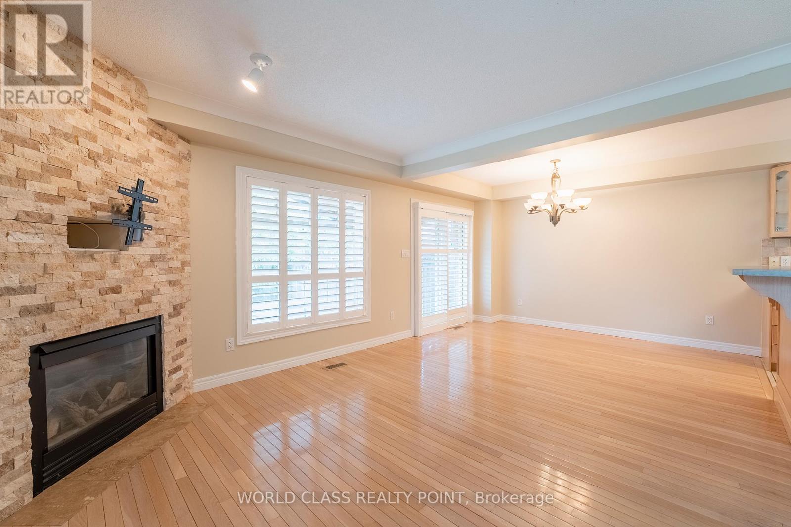 1 Magnolia Crescent, Grimsby, Ontario  L3M 5M9 - Photo 9 - X12764266