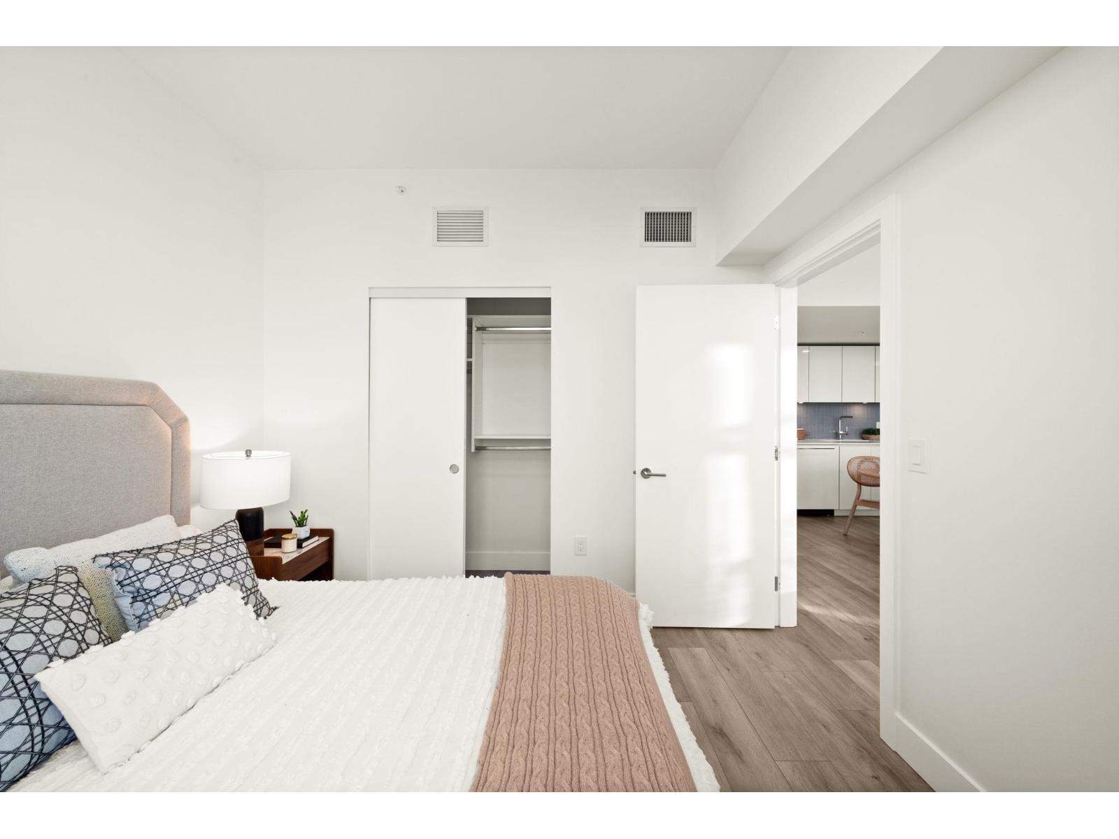 610 10428 Whalley Boulevard, Surrey, British Columbia  V3T 0W2 - Photo 15 - R3087092