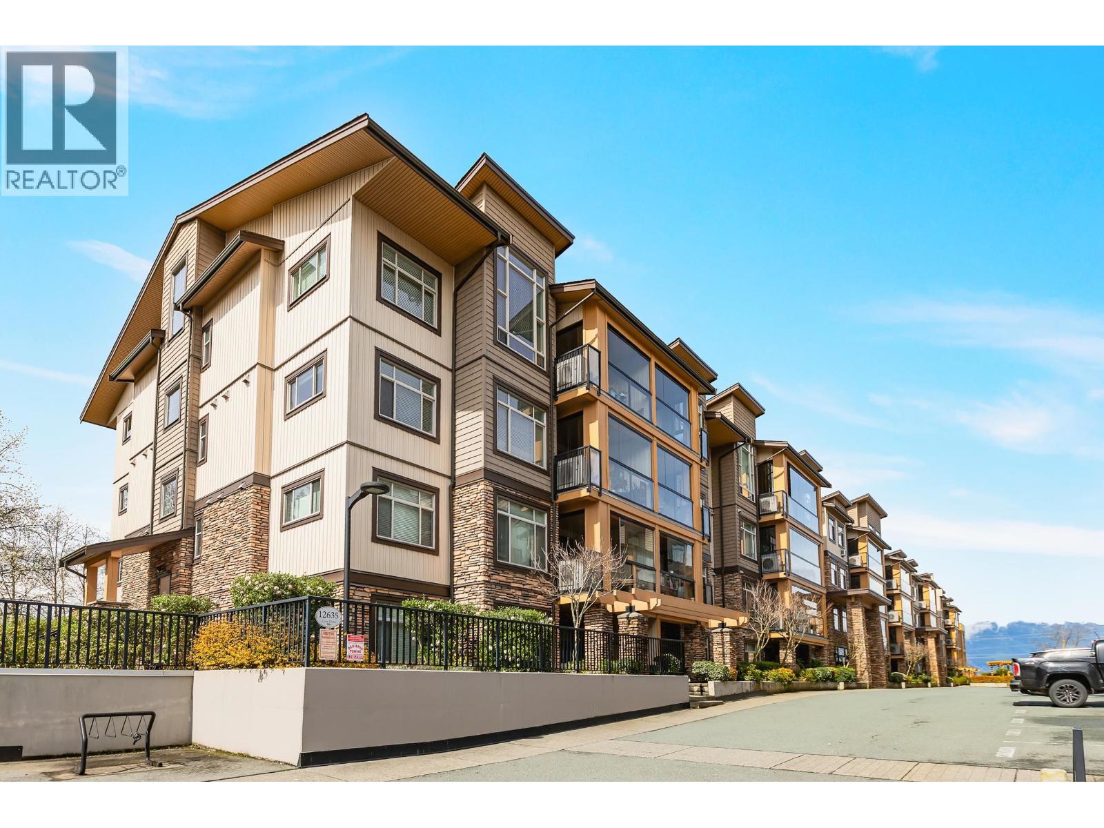 310 12635 190a Street, Pitt Meadows, British Columbia  V3Y 0E8 - Photo 1 - R3087202