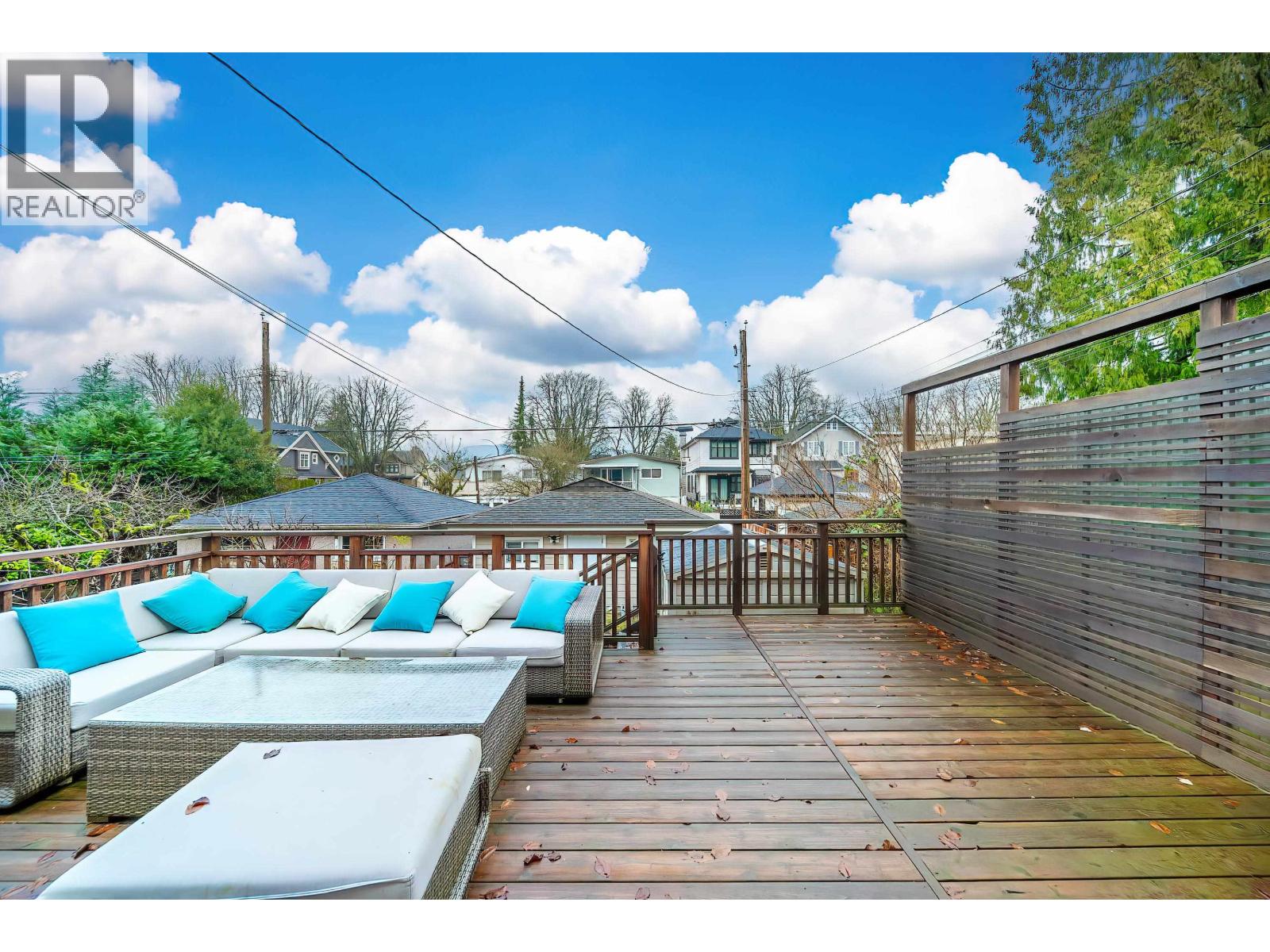 Listing Picture 25 of 40 : 2779 W 13TH AVENUE, Vancouver / 溫哥華 - 魯藝地產 Yvonne Lu Group - MLS Medallion Club Member