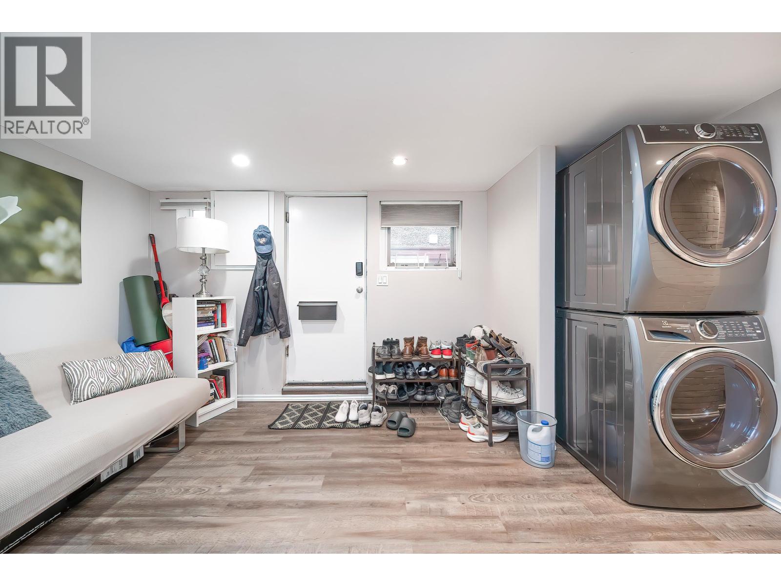 Listing Picture 31 of 40 : 2779 W 13TH AVENUE, Vancouver / 溫哥華 - 魯藝地產 Yvonne Lu Group - MLS Medallion Club Member