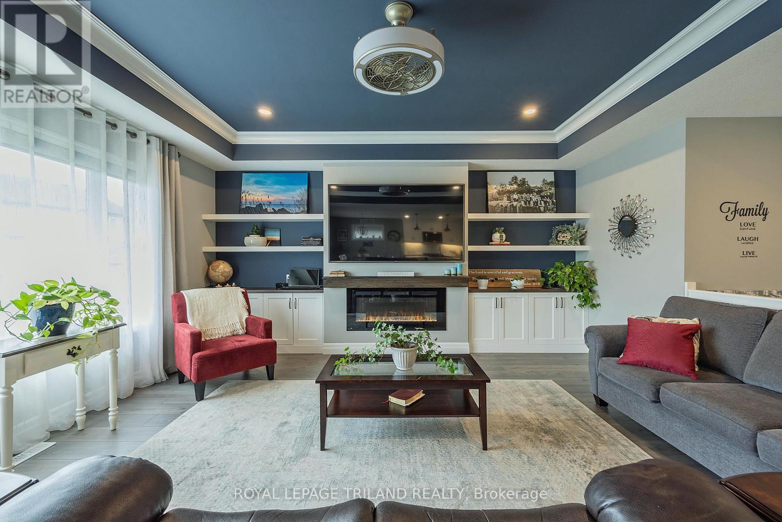 Photo 24 of 49 for 73 Renaissance Drive