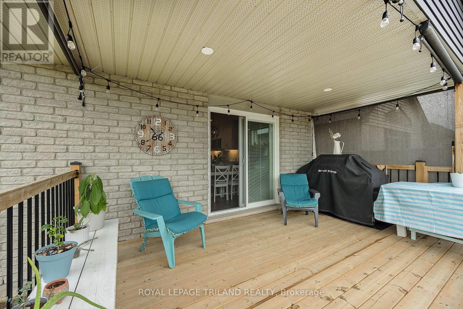 Photo 43 of 49 for 73 Renaissance Drive