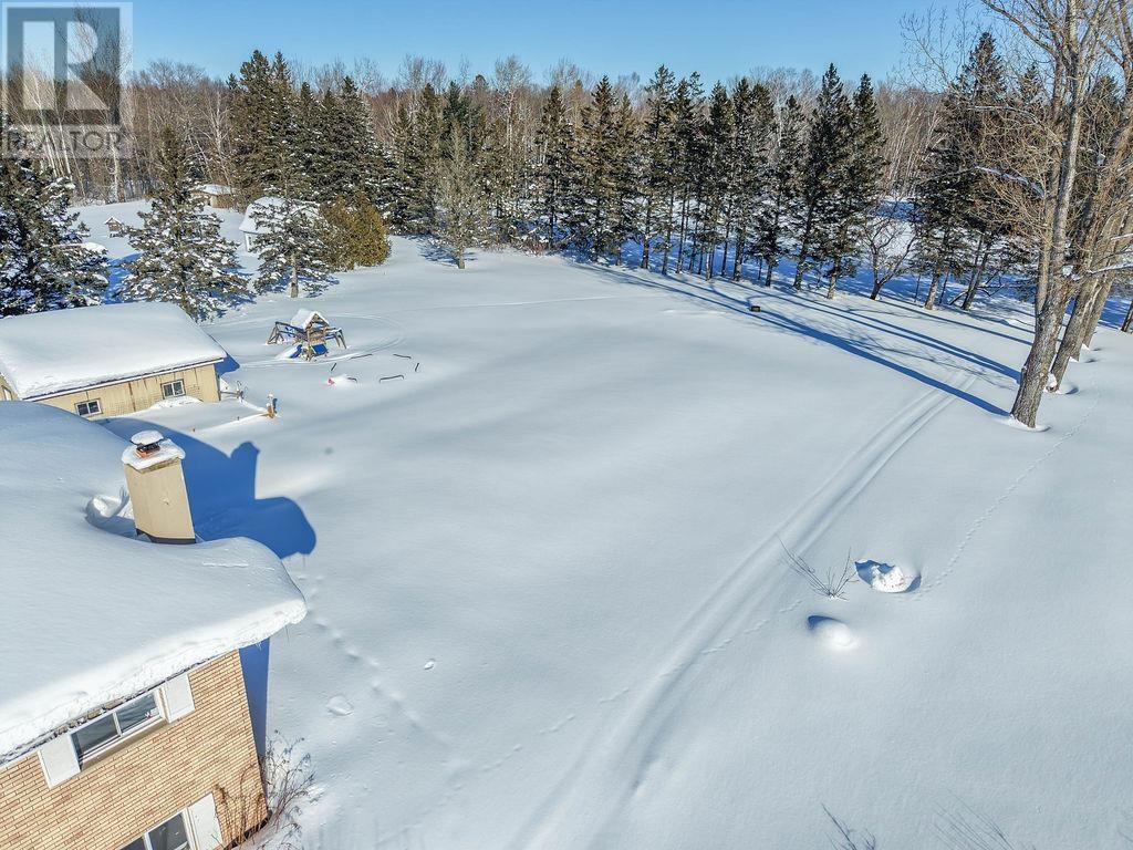 50 Anderson Rd, Sault Ste. Marie, Ontario  P6C 6B8 - Photo 3 - SM260241