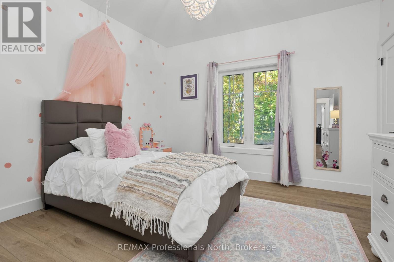 1034 Xavier Street, Gravenhurst, Ontario P0E 1G0 - Photo 32 - X12437694