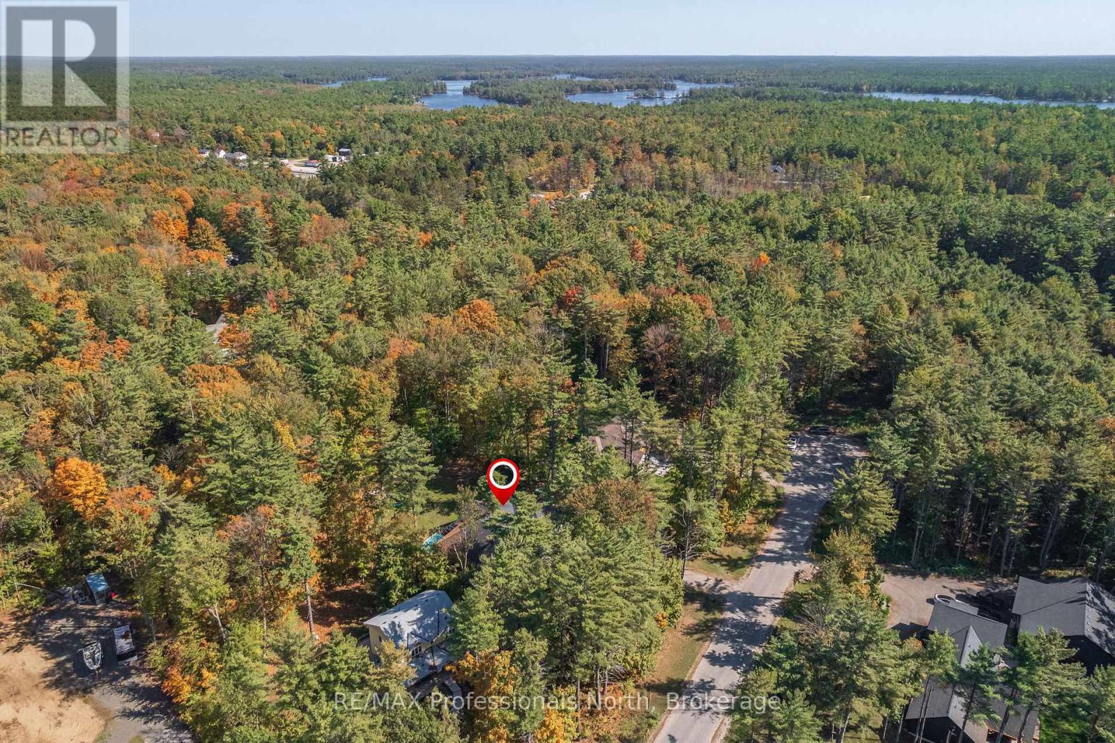 1034 Xavier Street, Gravenhurst, Ontario P0E 1G0 - Photo 47 - X12437694