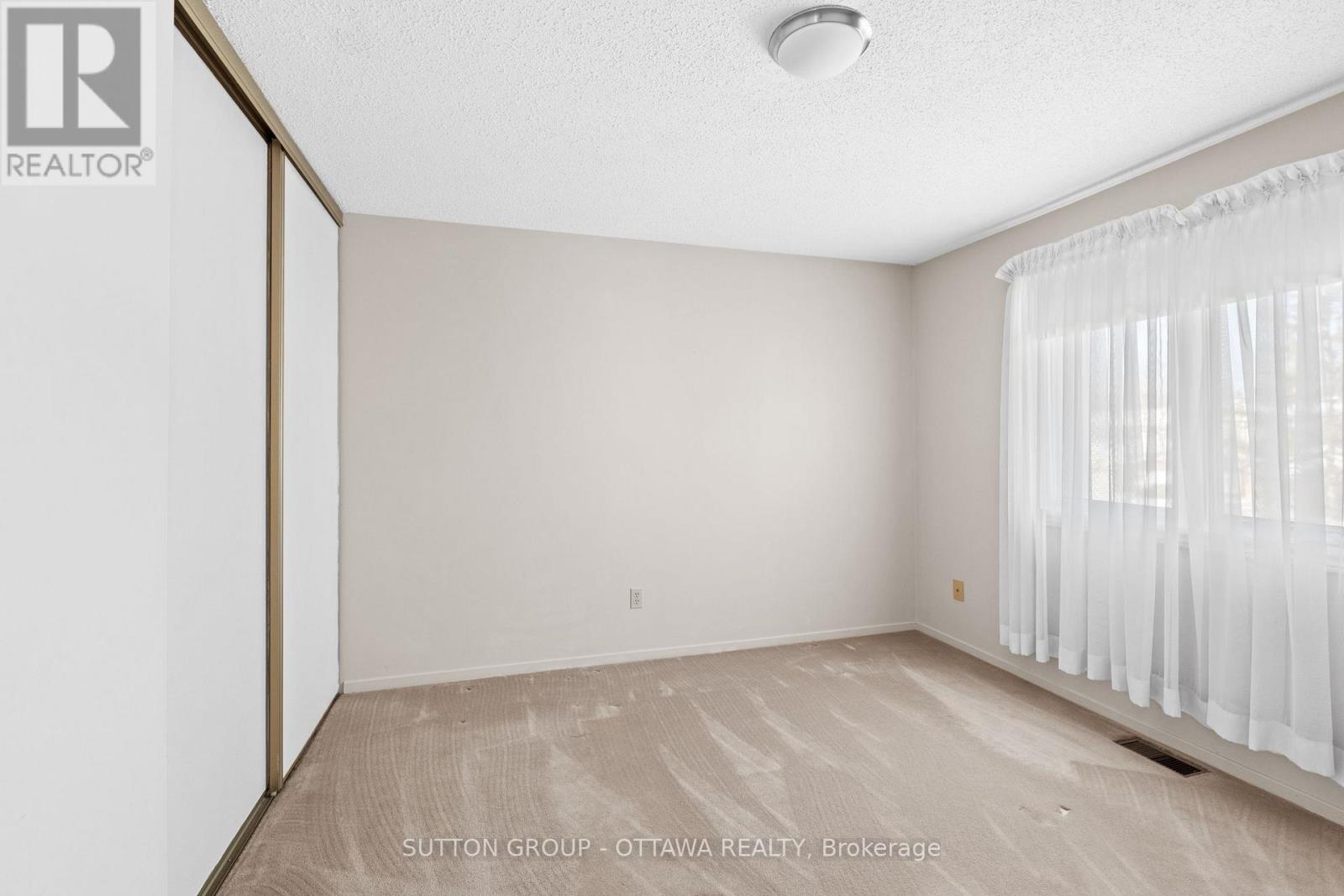 908 Chaleur Way, Ottawa, Ontario  K1C 2S1 - Photo 27 - X12764318