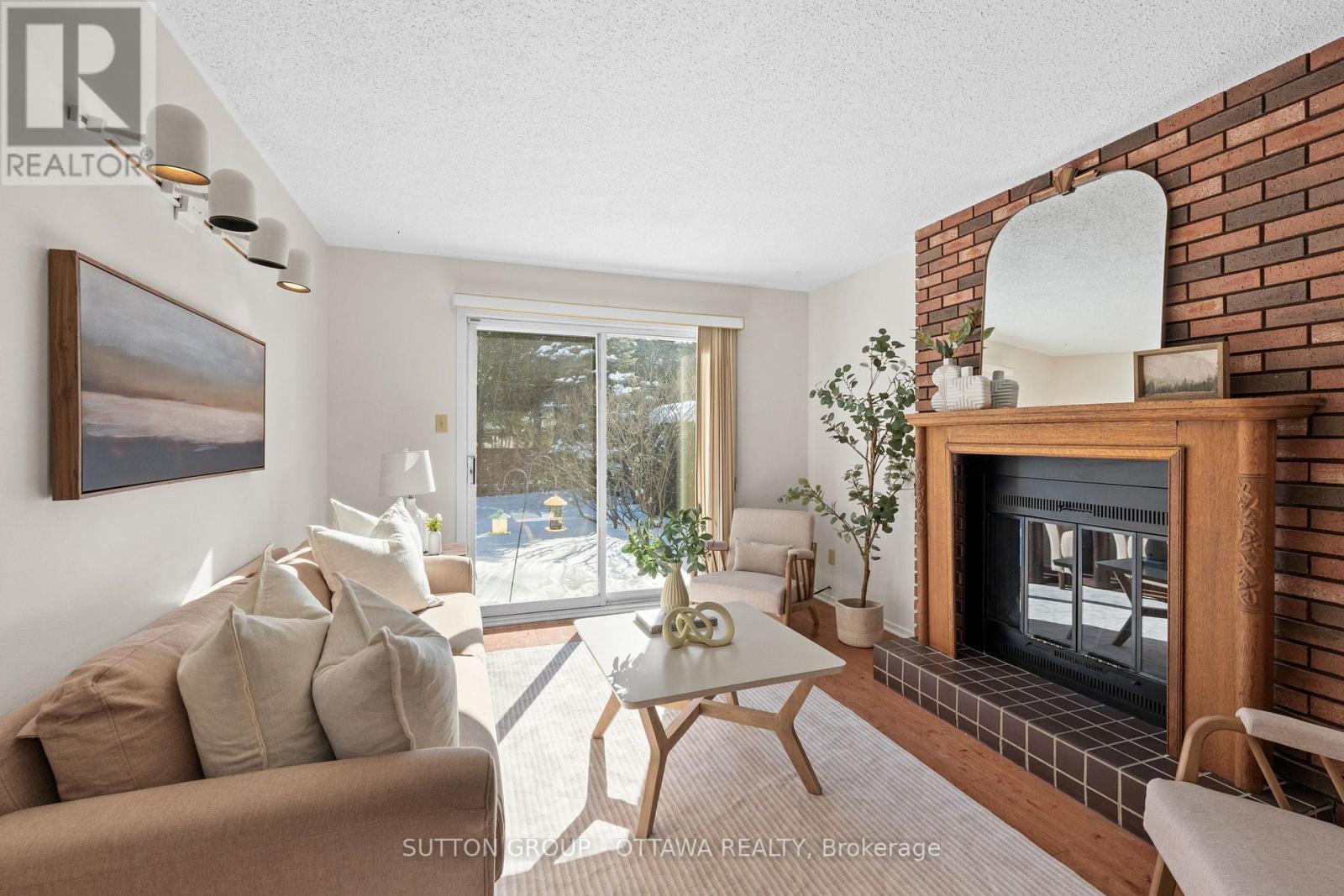 908 Chaleur Way, Ottawa, Ontario  K1C 2S1 - Photo 6 - X12764318