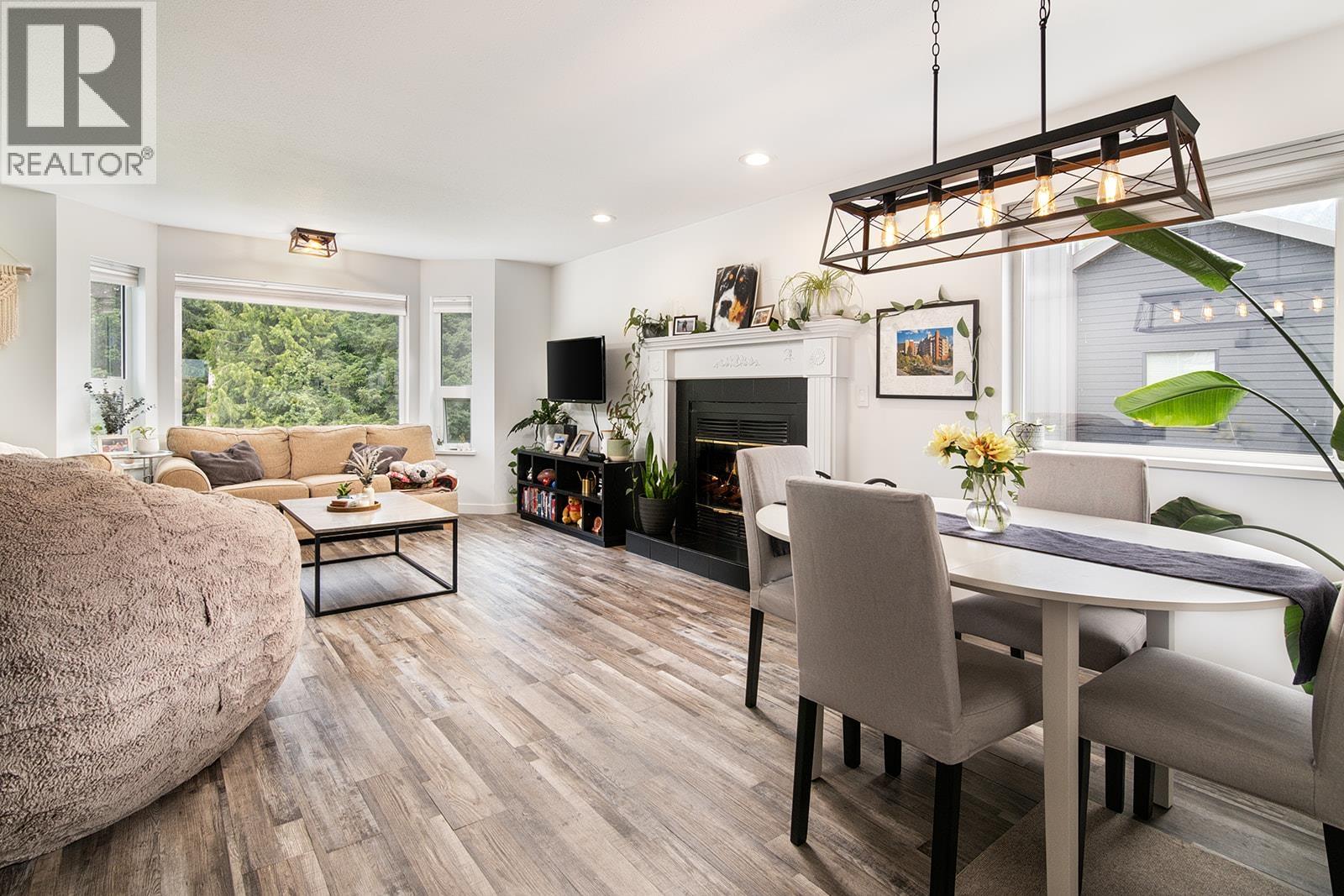 7403 Harrow Road, Pemberton, British Columbia  V0N 2L0 - Photo 6 - R3087244