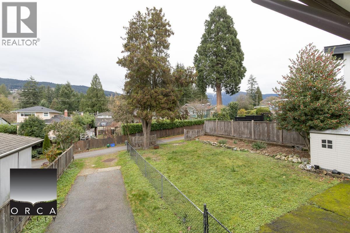 1033 Jefferson Avenue, West Vancouver, British Columbia  V7T 2A6 - Photo 15 - R3087236
