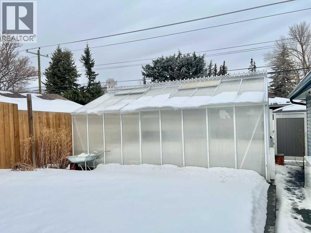 146 Springwood Drive Sw, Calgary, Alberta  T2W 0K5 - Photo 36 - A2281936