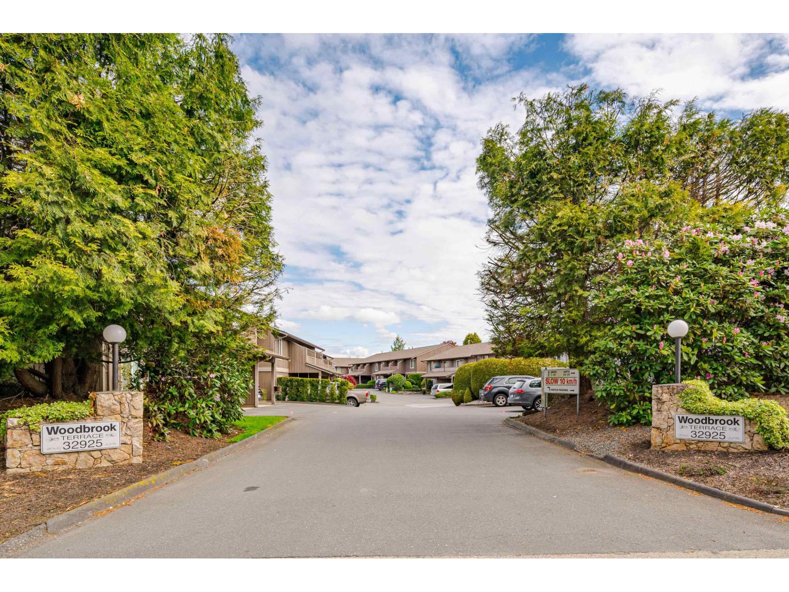 24 32925 George Ferguson Way, Abbotsford, British Columbia  V2S 6Z9 - Photo 1 - R3086672