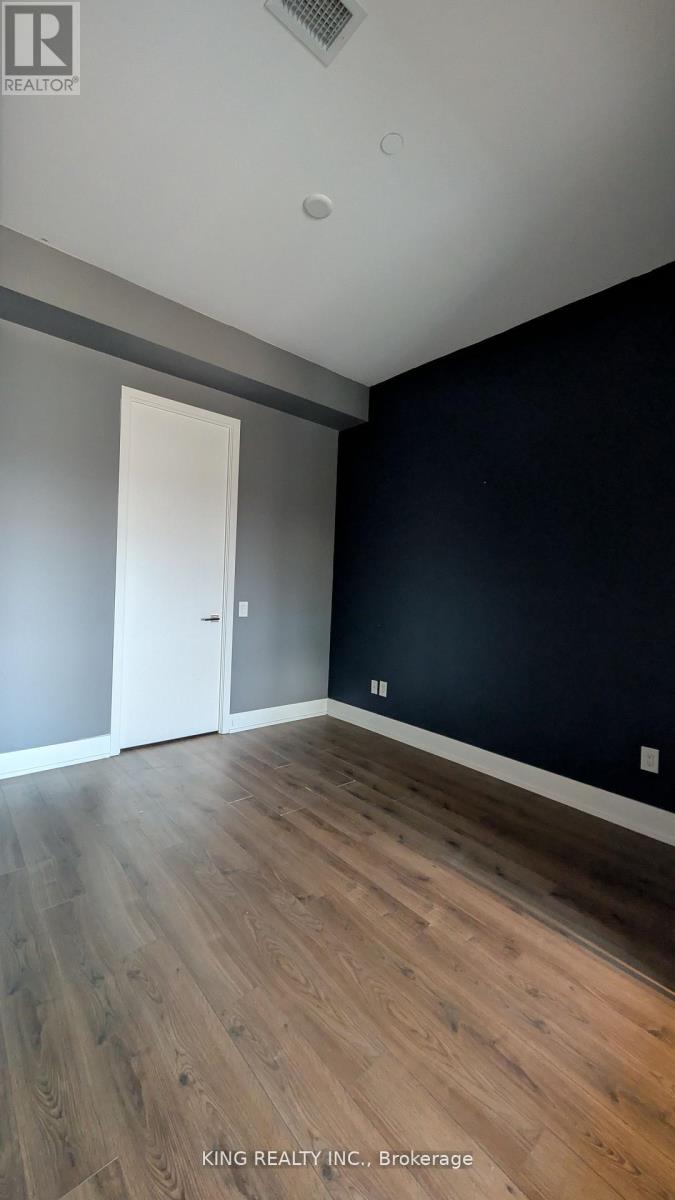 1603 - 111 St Clair Avenue W, Toronto, Ontario  M4V 1N5 - Photo 11 - C12764314