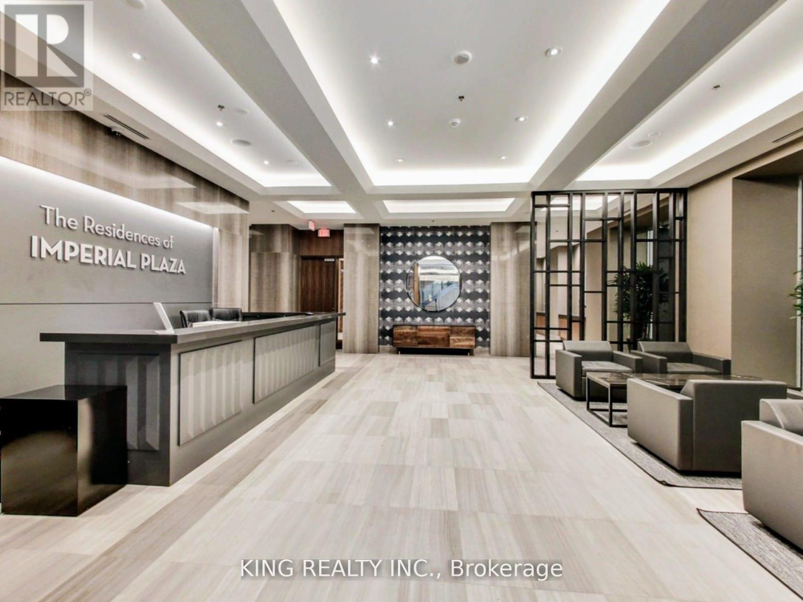 1603 - 111 St Clair Avenue W, Toronto, Ontario  M4V 1N5 - Photo 3 - C12764314