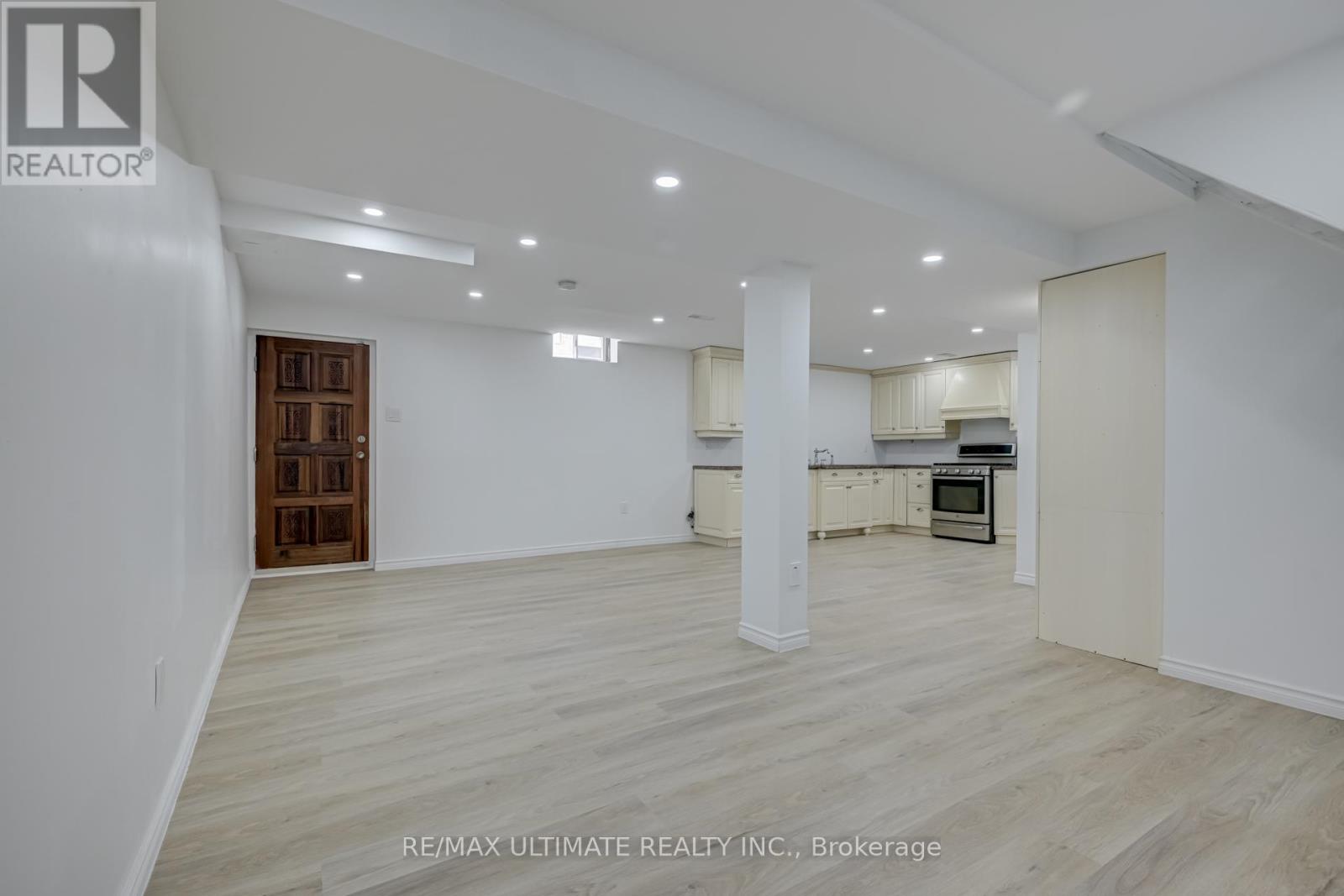 5 Bayswater Avenue, Richmond Hill, Ontario  L4E 2L4 - Photo 11 - N12764308