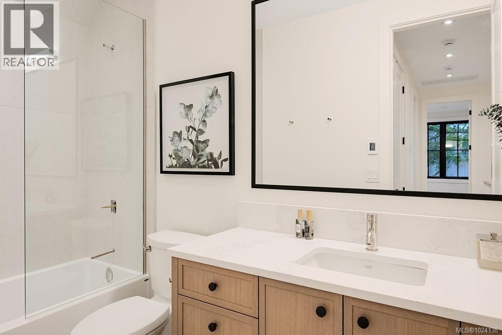 1047 Falkland Rd, Oak Bay, British Columbia  V8S 4M3 - Photo 51 - 1024138