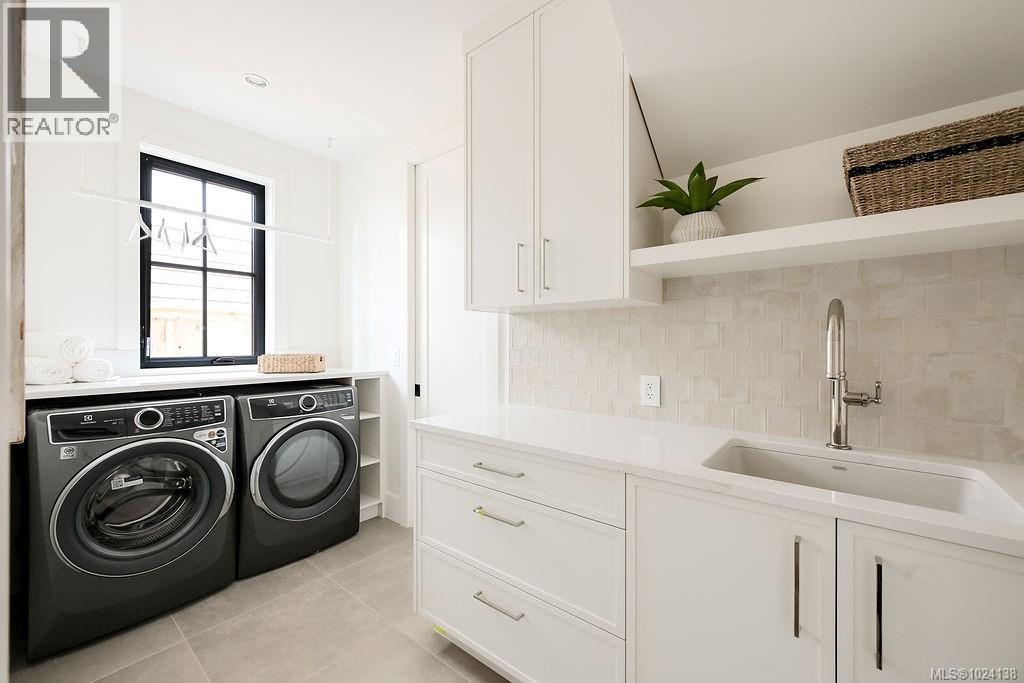 1047 Falkland Rd, Oak Bay, British Columbia  V8S 4M3 - Photo 56 - 1024138