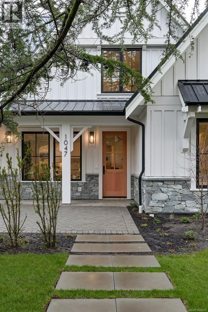 1047 Falkland Rd, Oak Bay, British Columbia  V8S 4M3 - Photo 74 - 1024138