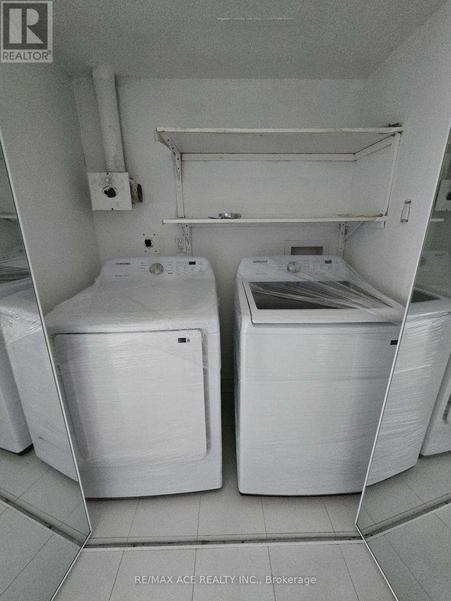 1402 - 26 Hanover Road, Brampton, Ontario  L6S 4T2 - Photo 14 - W12743016