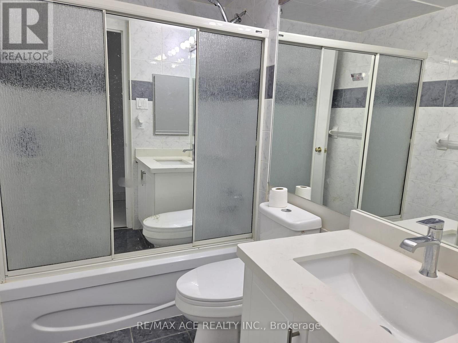 1402 - 26 Hanover Road, Brampton, Ontario  L6S 4T2 - Photo 22 - W12743016