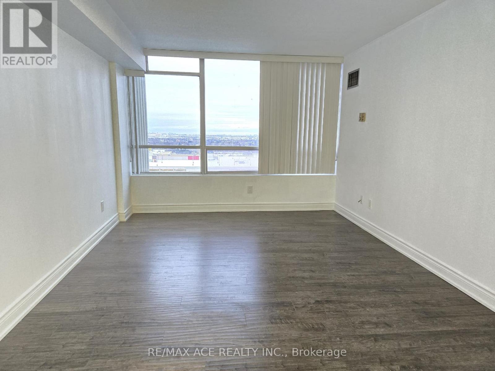 1402 - 26 Hanover Road, Brampton, Ontario  L6S 4T2 - Photo 18 - W12743016