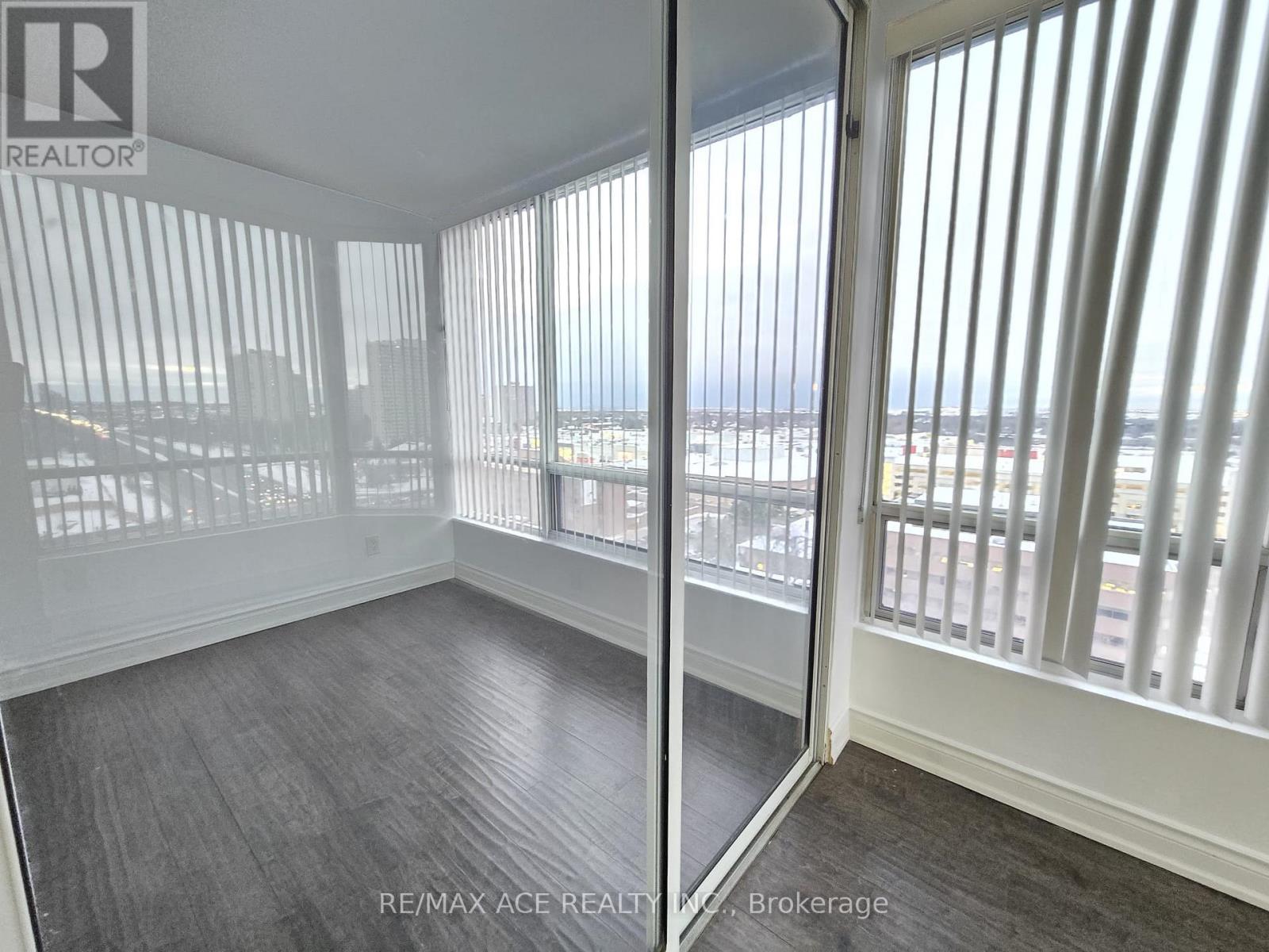 1402 - 26 Hanover Road, Brampton, Ontario  L6S 4T2 - Photo 20 - W12743016