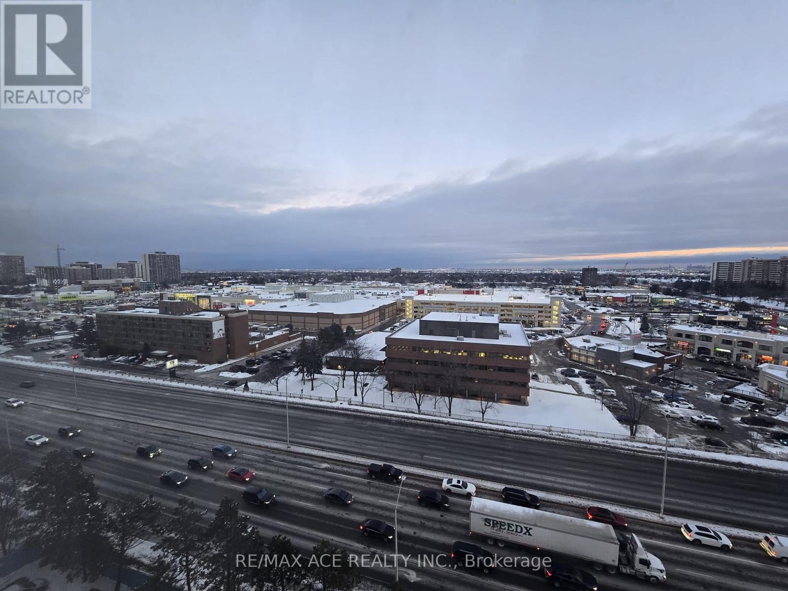 1402 - 26 Hanover Road, Brampton, Ontario  L6S 4T2 - Photo 25 - W12743016