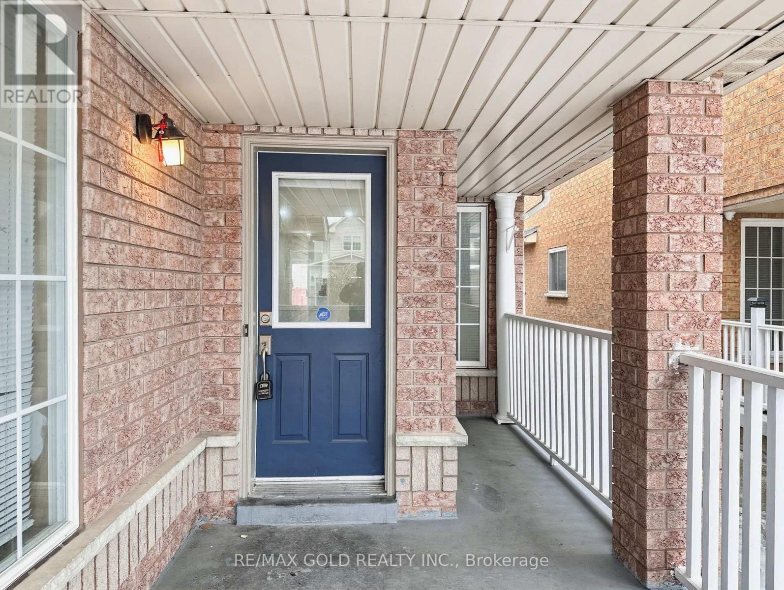 65 Vintage Gate, Brampton, Ontario  L6X 5C3 - Photo 2 - W12761684