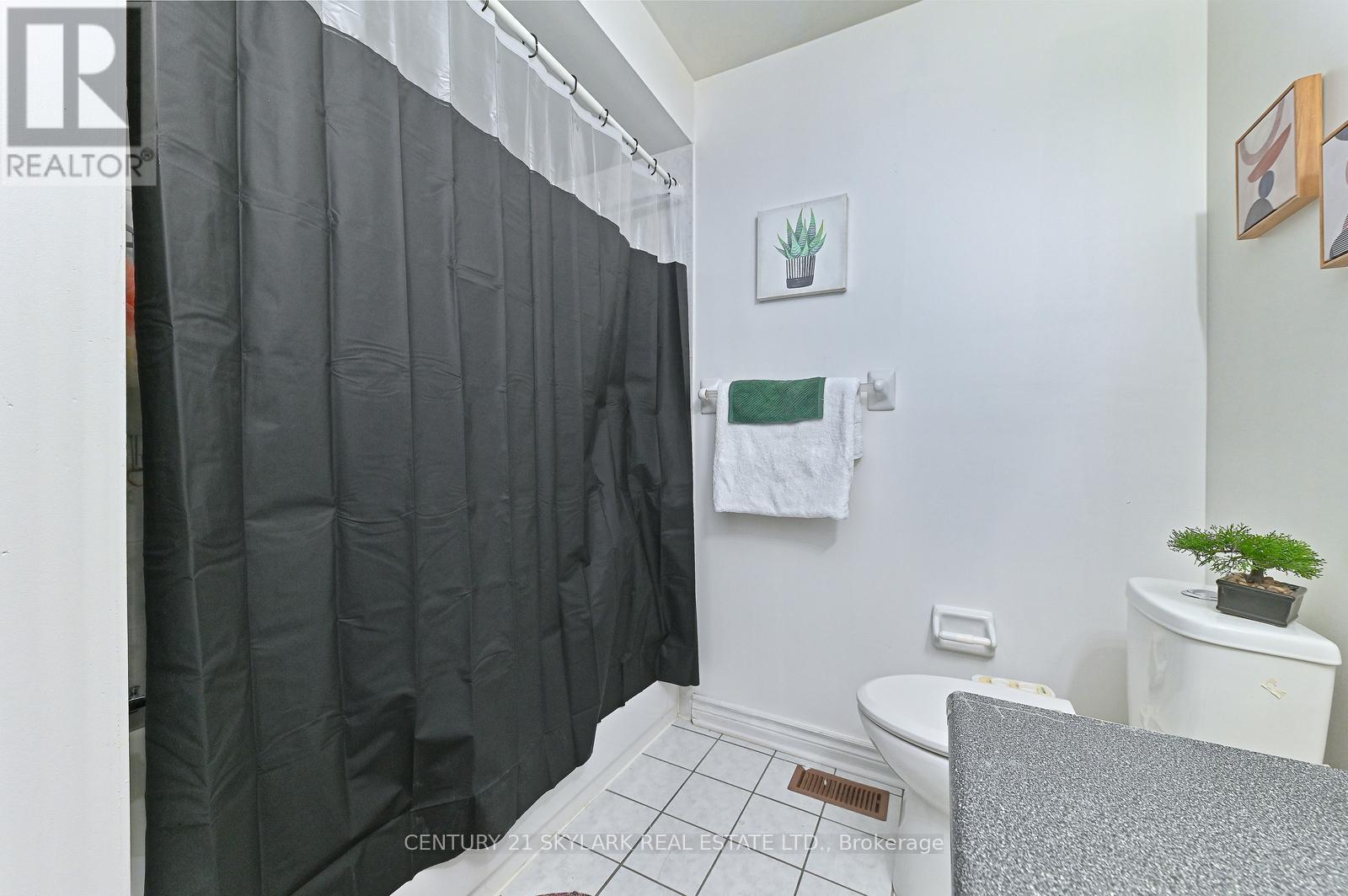 38 Marotta Avenue, Brampton, Ontario  L6X 4W9 - Photo 22 - W12764294