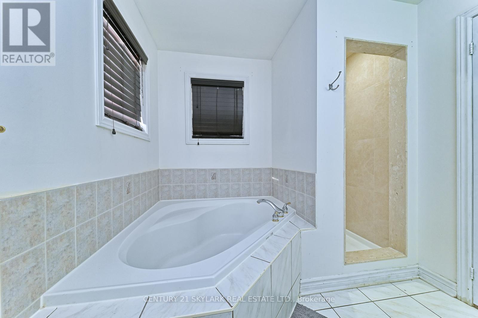 38 Marotta Avenue, Brampton, Ontario  L6X 4W9 - Photo 32 - W12764294