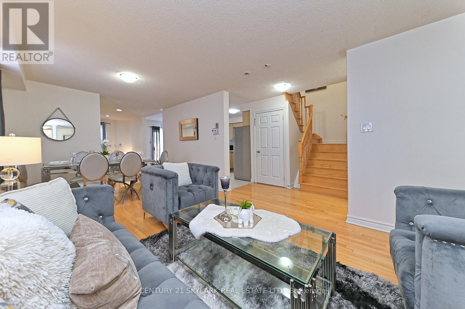 38 Marotta Avenue, Brampton, Ontario  L6X 4W9 - Photo 6 - W12764294