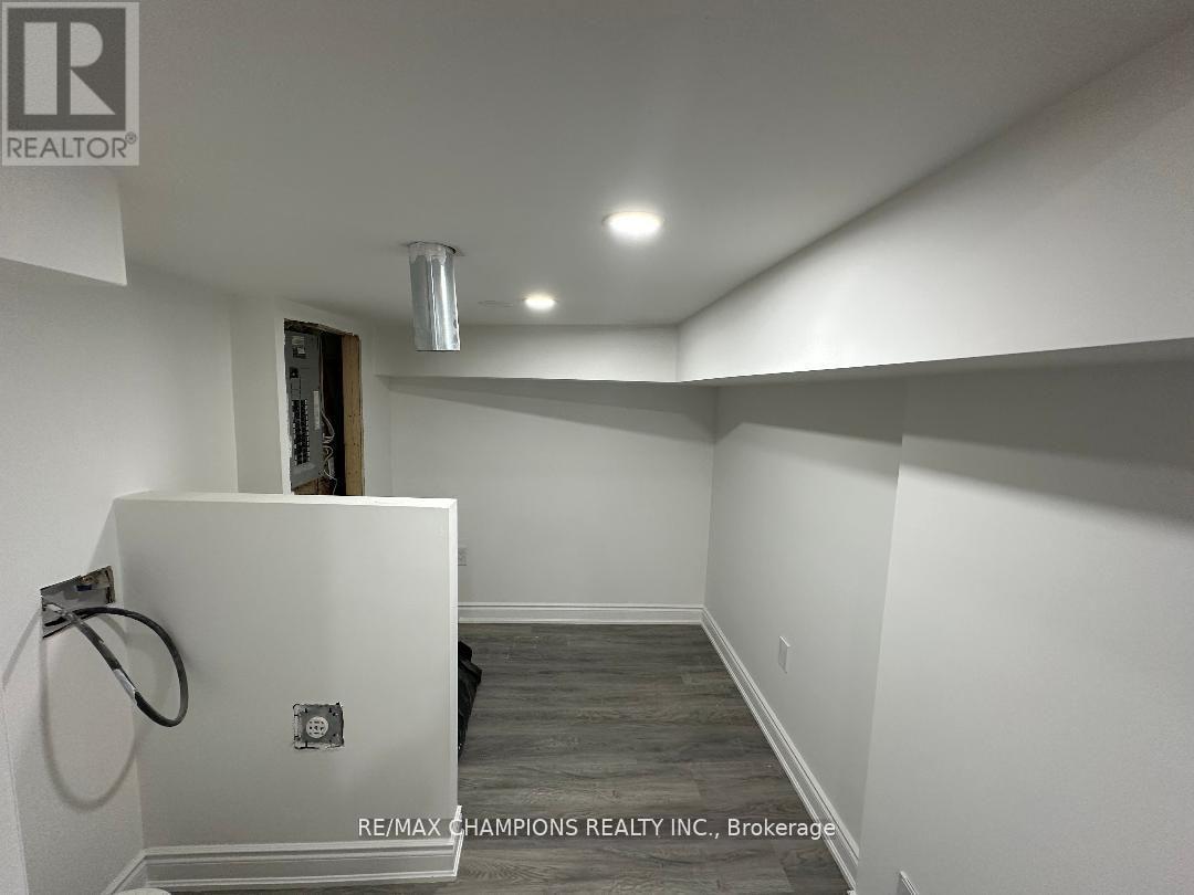 (Bsmt) - 30 Feather Reed Way, Brampton, Ontario  L6R 3A3 - Photo 9 - W12764304