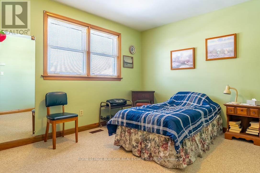 381 Walton Street, Oakville, Ontario  L6K 1R7 - Photo 20 - W12764322