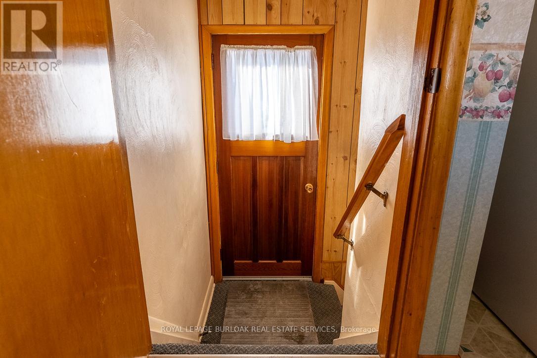 381 Walton Street, Oakville, Ontario  L6K 1R7 - Photo 23 - W12764322