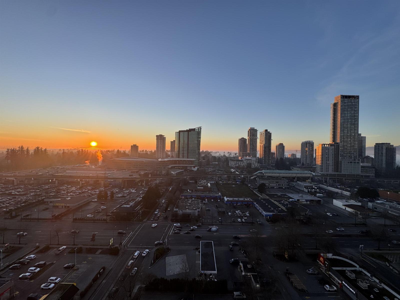 1909 13685 102 Avenue, Surrey, British Columbia  V3T 0S2 - Photo 3 - R3074837