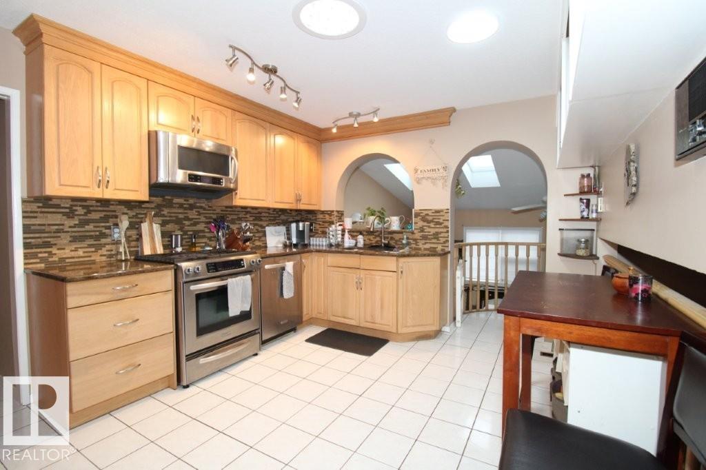 2812 35 St Nw Nw, Edmonton, Alberta  T6L 3Y4 - Photo 10 - E4472471