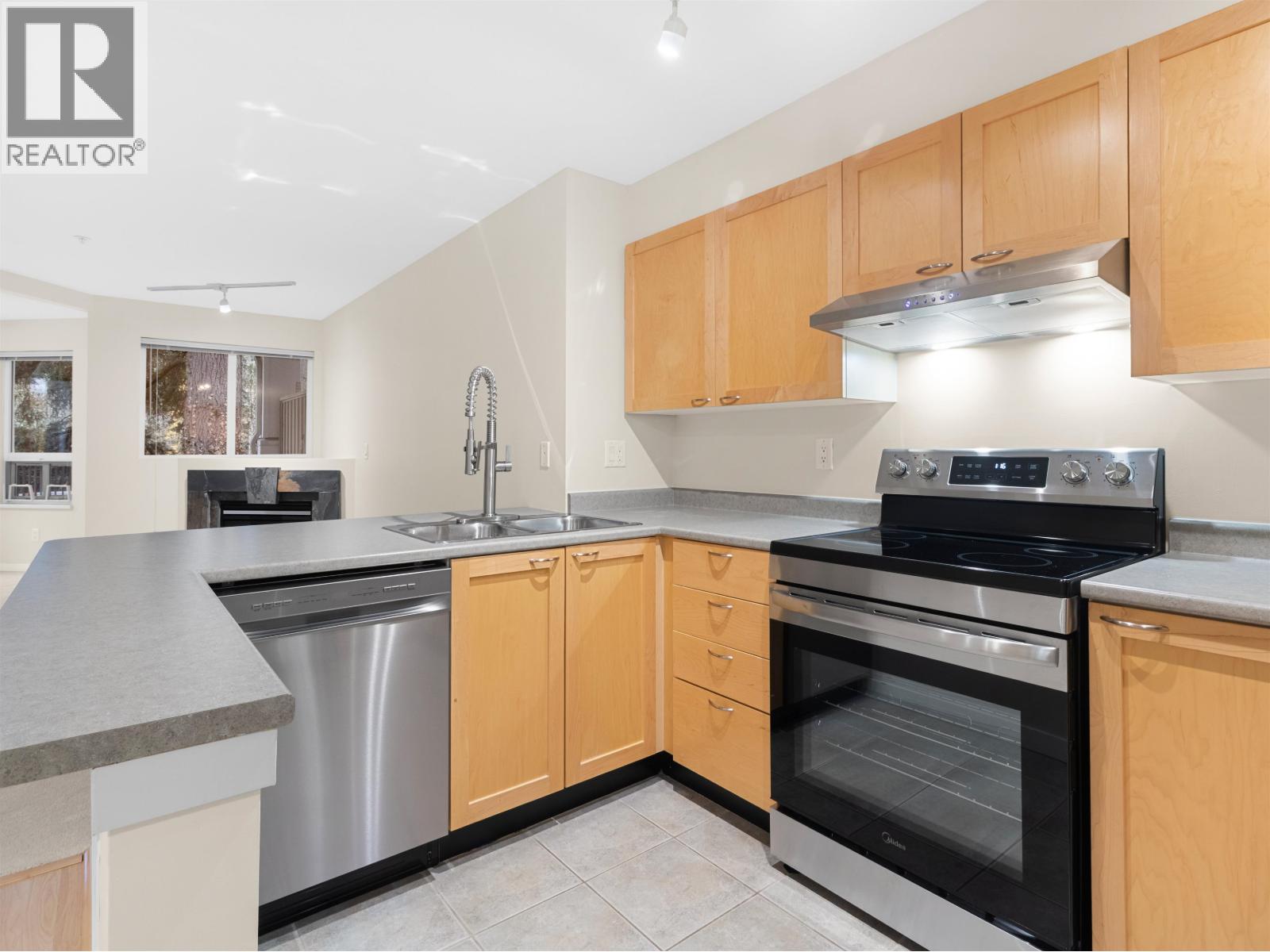 207 7383 Griffiths Drive, Burnaby, British Columbia  V5E 4M8 - Photo 7 - R3069069