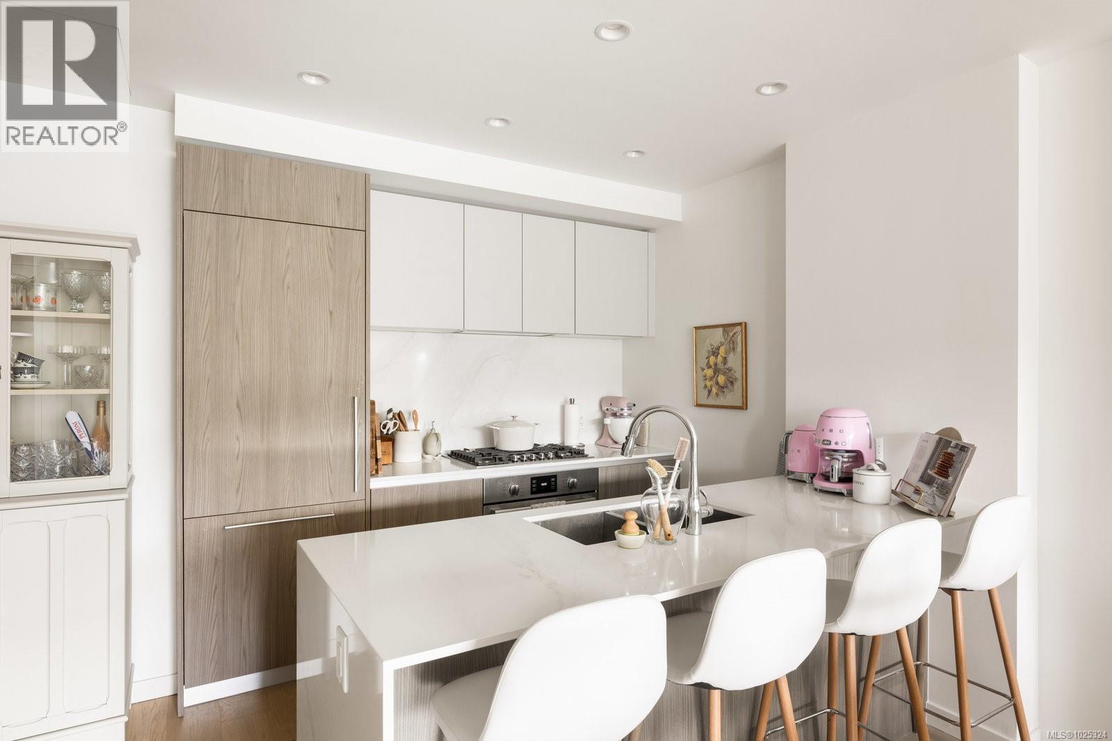 1413 2000 Hannington Rd, Langford, British Columbia  V9B 6R6 - Photo 5 - 1025324