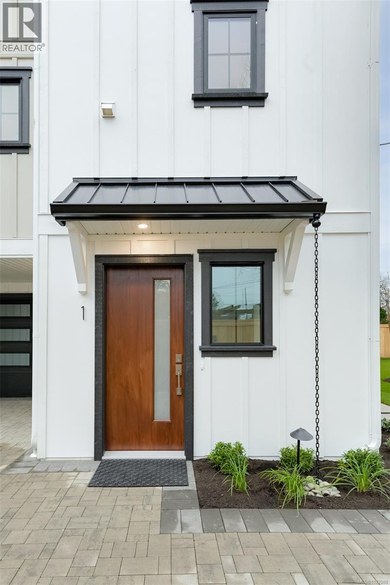 1 2268 Bowker Ave, Oak Bay, British Columbia