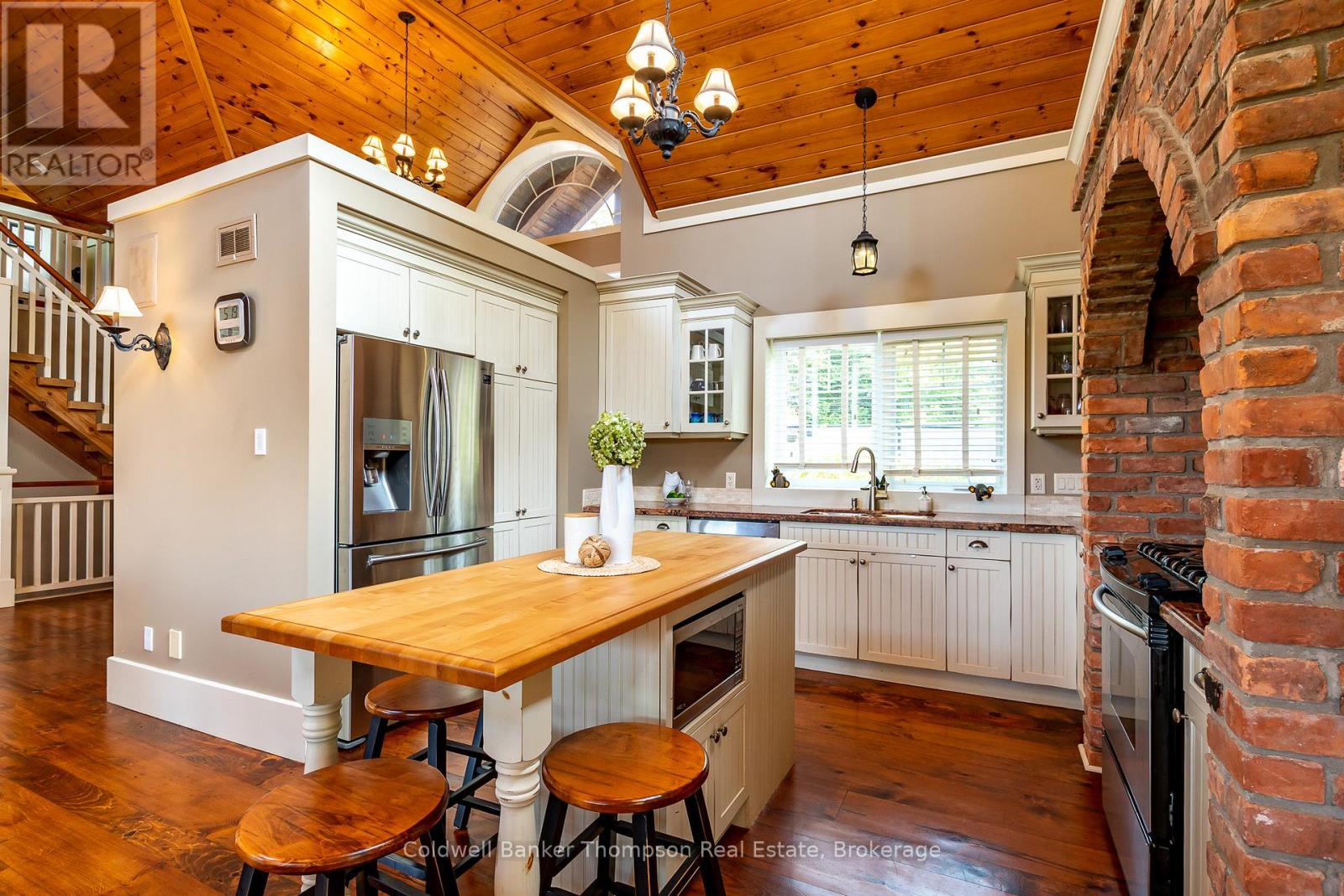 21 Deerhurst Highlands Drive, Huntsville, Ontario  P1H 1B1 - Photo 12 - X12764348