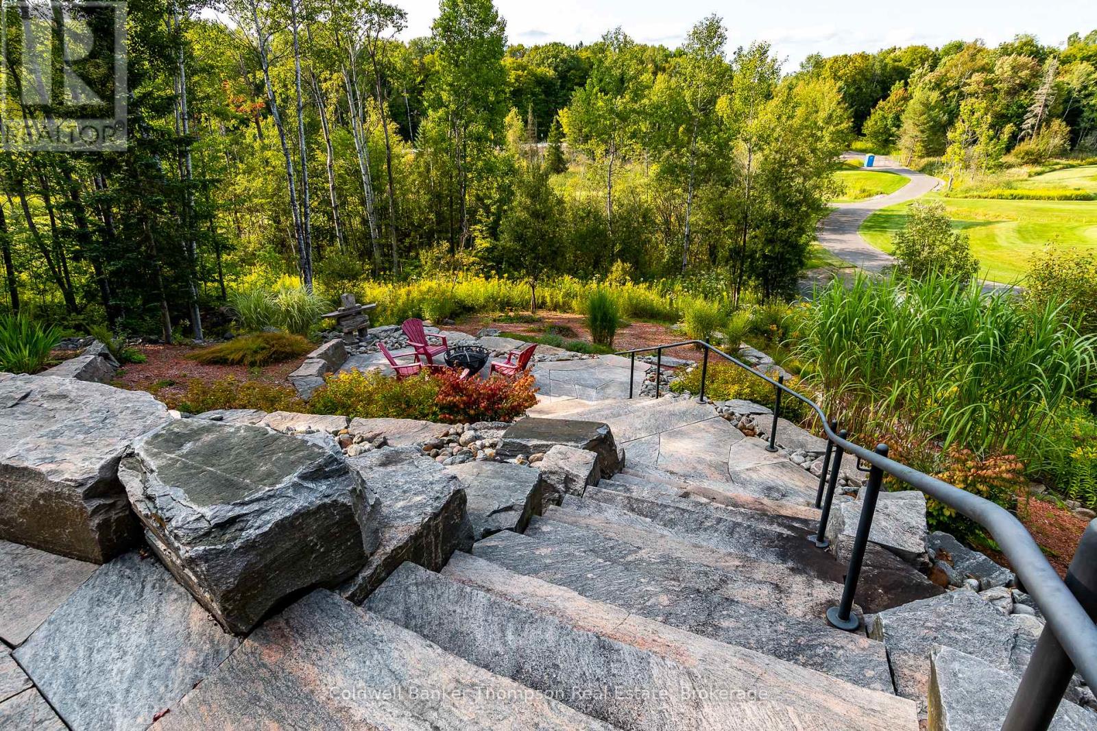 21 Deerhurst Highlands Drive, Huntsville, Ontario  P1H 1B1 - Photo 40 - X12764348